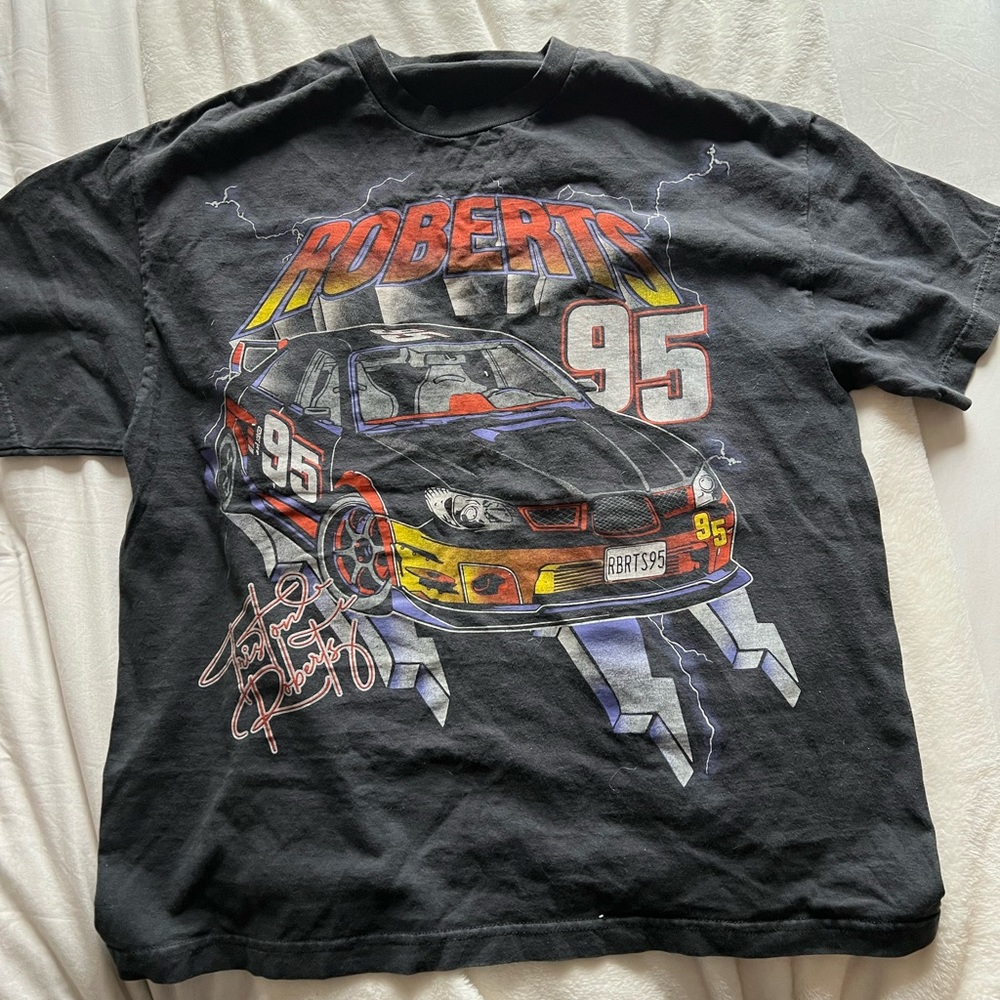 Brandy Melville graphic top